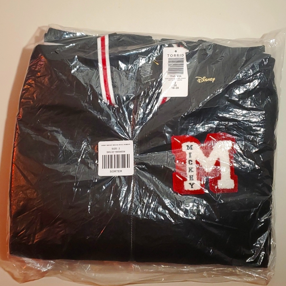 ❤️NWT TORRID BOMBER WOOL JACKET - MICKEY MOUSE ON FRONT & BACK PLUS SIZE - Picture 4 of 16